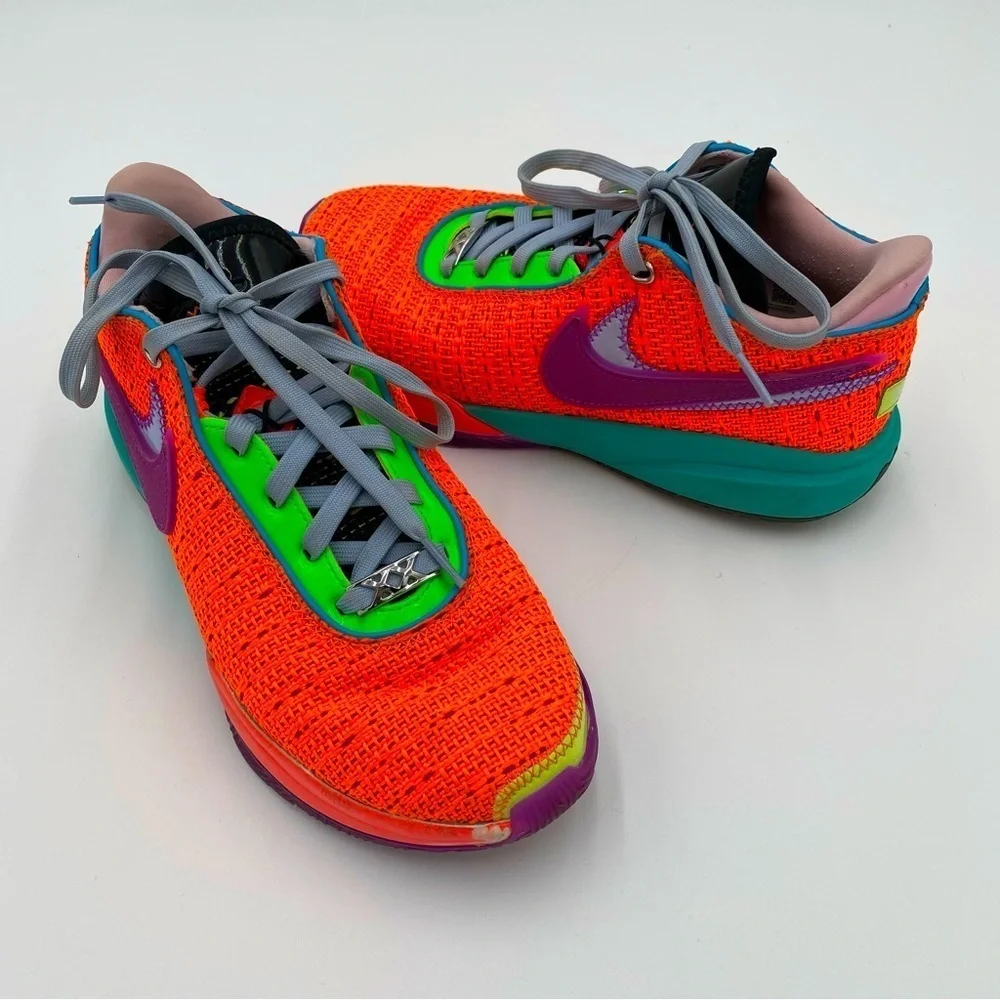 Nike Boys Youth Lebron XX 20 'Chosen 1' Basketball Tennis Shoes Sneakers Size 7